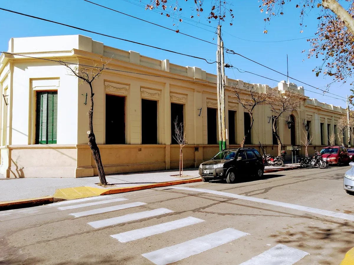 Escuela N&deg;3 de Burzaco.