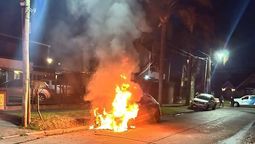 se incendio un auto en el centro de adrogue