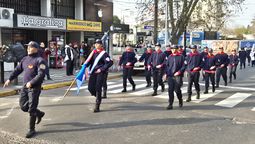 esteban echeverria: bomberos realizaron un desfile por el 30° aniversario de la escuela de cadetes