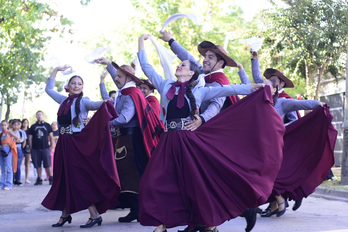 Las clases serán gratuitas y abiertas a todos los vecinos de Almirante Brown. Las clases serán gratuitas y abiertas a todos los vecinos de Almirante Brown.