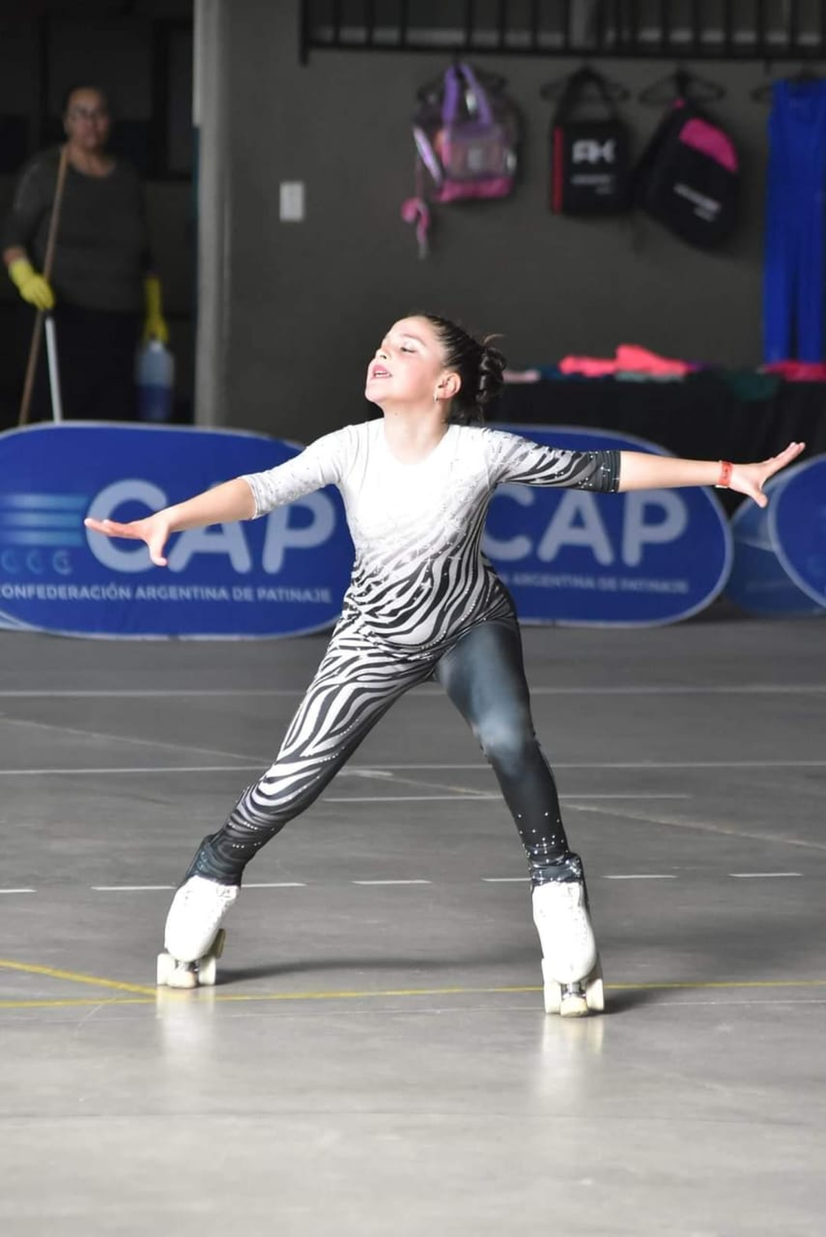 La pequeña empezó a patinar en 2021.