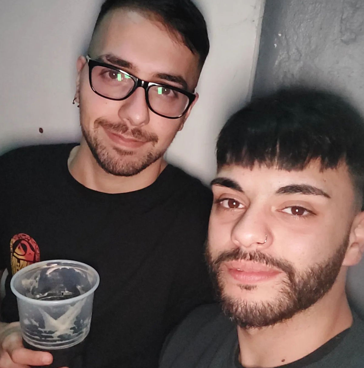 Augusto junto a Brian, uno de sus mejores amigos. 