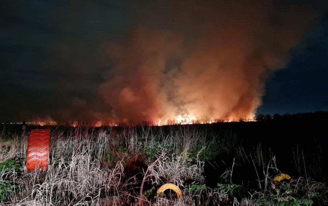 Nuevo incendio en el predio de Covelia en Lomas de Zamora.