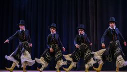 dos chicos de san vicente se consagraron campeones nacionales de malambo en cordoba