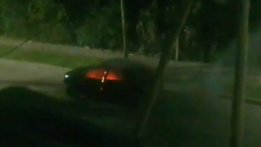 Lomas de Zamora: un auto se prendió fuego en Villa Albertina