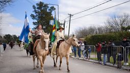 fin de semana largo en san vicente: del karaoke al desfile patrio