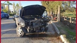 Violento choque en Canning frente a La Magdalena: una mujer resultó hospitalizada.