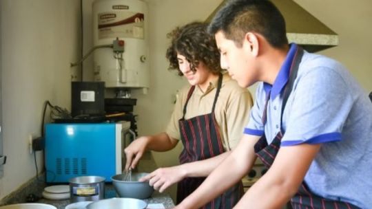 Oferta de talleres del Municipio de San Vicente: gastronomía y avistaje de aves en la laguna