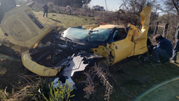 terrible choque de una ferrari en san vicente: quedo destruida