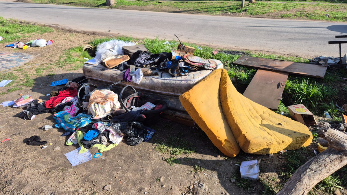 Los integrantes de la familia perdieron todas sus pertenencias. 