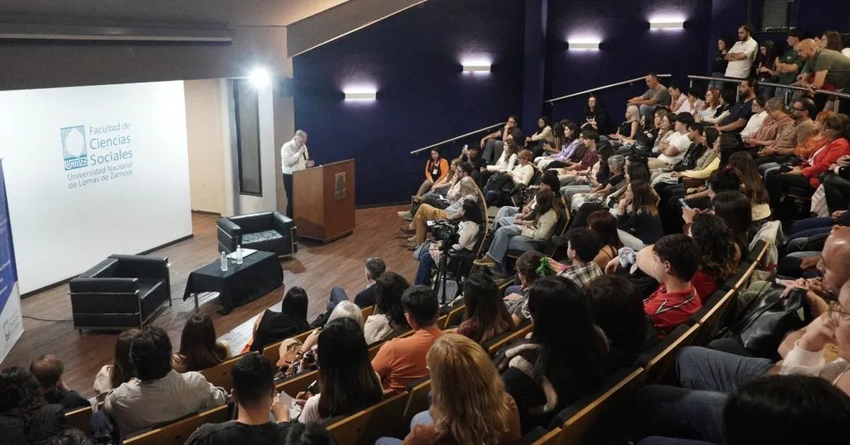 La llegada de la inteligencia artificial reabre la discusión sobre el pensamiento crítico en la universidad. La llegada de la inteligencia artificial reabre la discusión sobre el pensamiento crítico en la universidad.