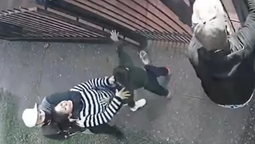 video: asi le robaron a una madre junto a su hijo en longchamps