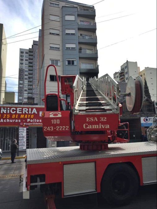 Bomberos de Lomas de Zamora tuvieron que evacuar el edificio de Banfield.