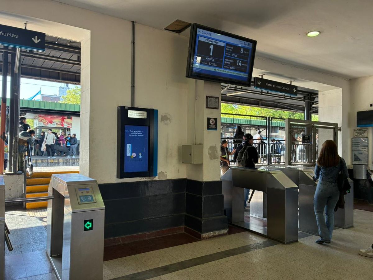 Las demoras se hicieron sentir en la estación Monte Grande del Tren Roca Las demoras se hicieron sentir en la estación Monte Grande del Tren Roca