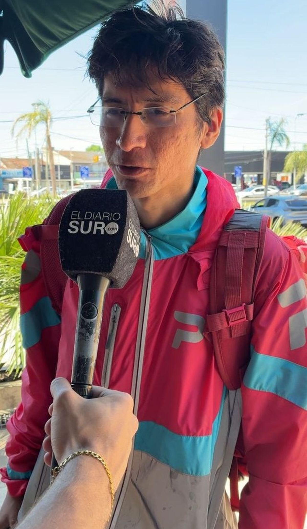 Uno de los trabajos de Pedidos Ya en Canning.