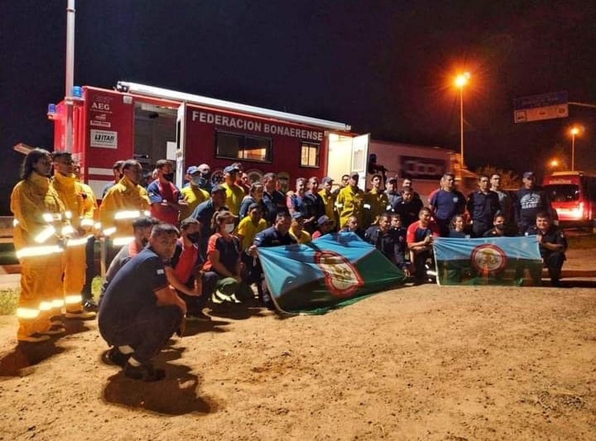 Bomberos de la regi&oacute;n viajaron a combatir el fuego en Corrientes