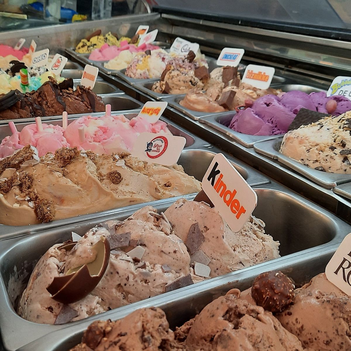 Las heladerías de la región apuestan por los gustos nuevos sin descuidar los tradicionales