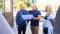 el jagüel: fernando gray recorrio las obras que se ejecutan en la escuela primaria n°17