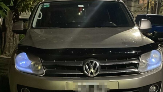 Robo de una camioneta en Lanús terminó con persecución y un detenido en Lomas