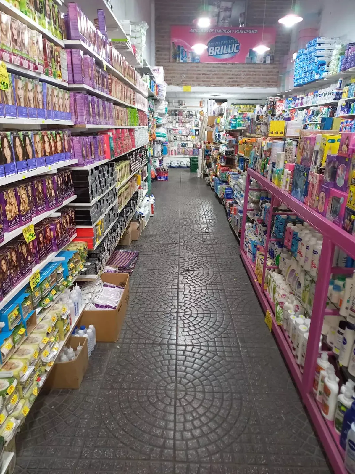 Los rubros más afectados fueron Bazar y decoración, Perfumería y Alimentos y Bebidas. La tendencia se replicó en comercios de Lomas de Zamora.