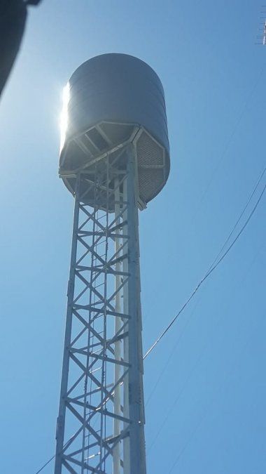 La antena de la polémica en Temperley.