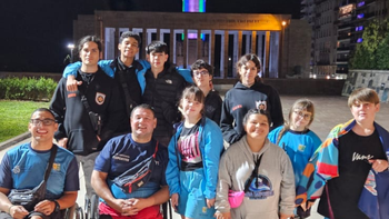 El equipo de natación adaptado de San Vicente compite en la Liga Nacional: Los chicos tienen una responsabilidad enorme