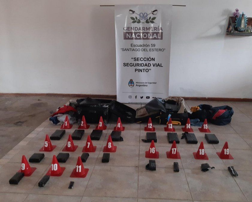 El pasajero llevaba 19 envoltorios de cocaína hacia Lomas de Zamora.