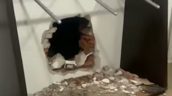 Monte Grande: cayeron tres delincuentes por el robo con boquete de un local de ropa