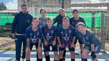 El plantel de futsal femenino avanza en un año con mucha competencia. 