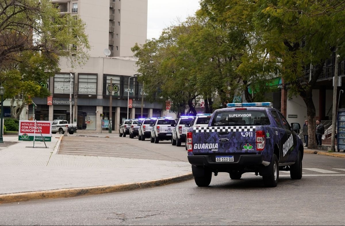 Esteban Echeverría El Municipio Recibió 15 Nuevos Patrulleros 9244