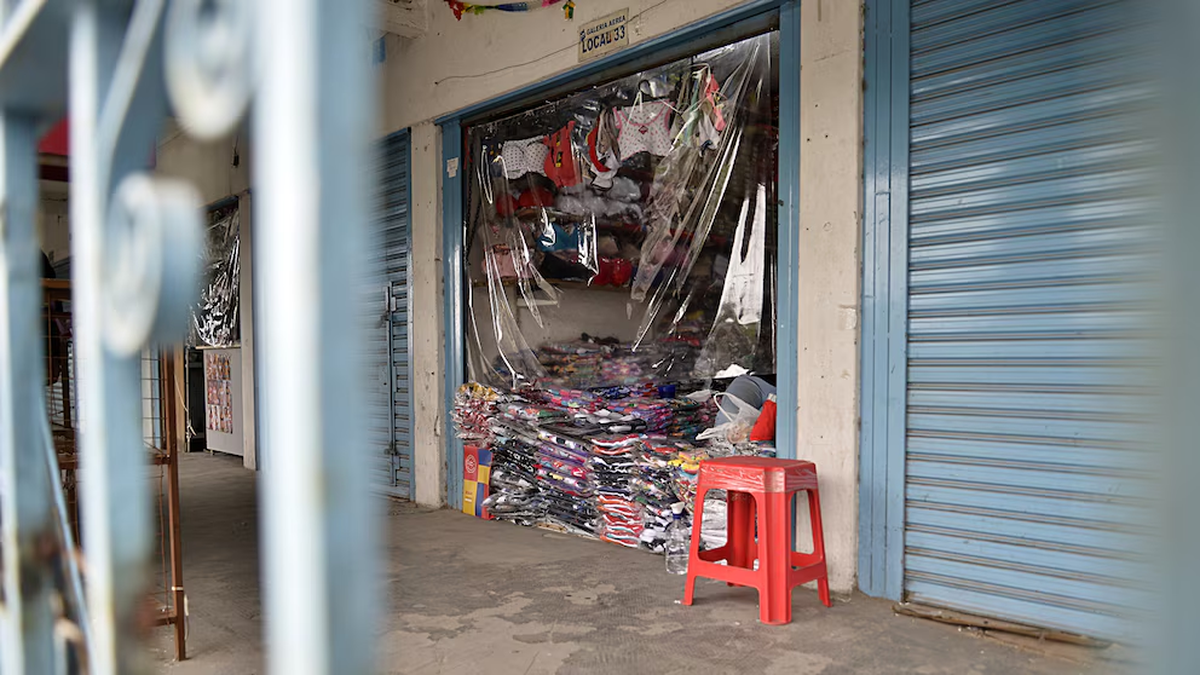 El hecho ocurrió cuando los puesteros de La Salada estaban impedidos de trabajar. 