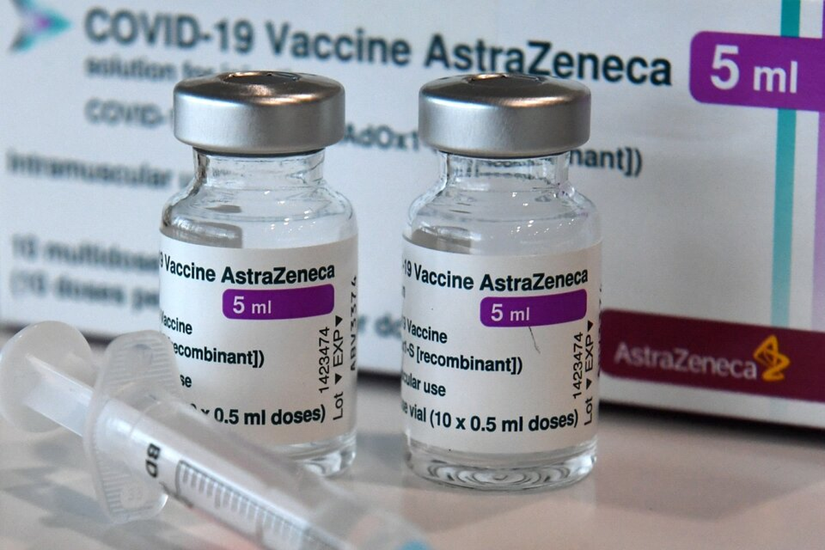 Desde AstraZeneca reconocieron que su tecnolog&iacute;a puede causar una trombosis con trombocitopenia.