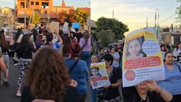 lanus: realizaron una marcha para pedir ayuda en la busqueda de la joven extraviada