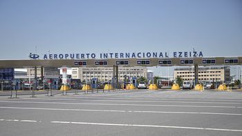 Paro de controladores aéreos afectará hoy vuelos en todo el país