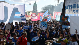 docentes universitarios realizan un paro nacional por la ley de financiamiento