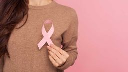octubre rosa: lomas y esteban echeverria impulsan campanas de prevencion del cancer de mama