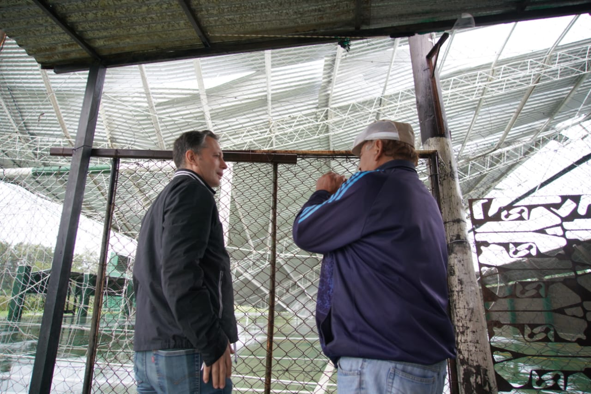 El techo parabólico del Club Social y Deportivo Estrella del Sur se cayó durante el temporal. 