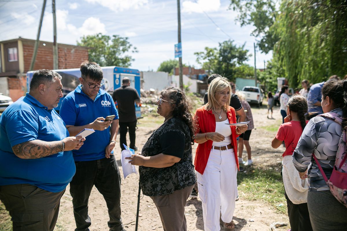 Autoridades de Almirante Brown estuvieron presentes en Rafael Calzada.