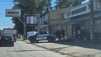 Allanamiento del supermercado chino en San Vicente: sería por vender aceite trucho