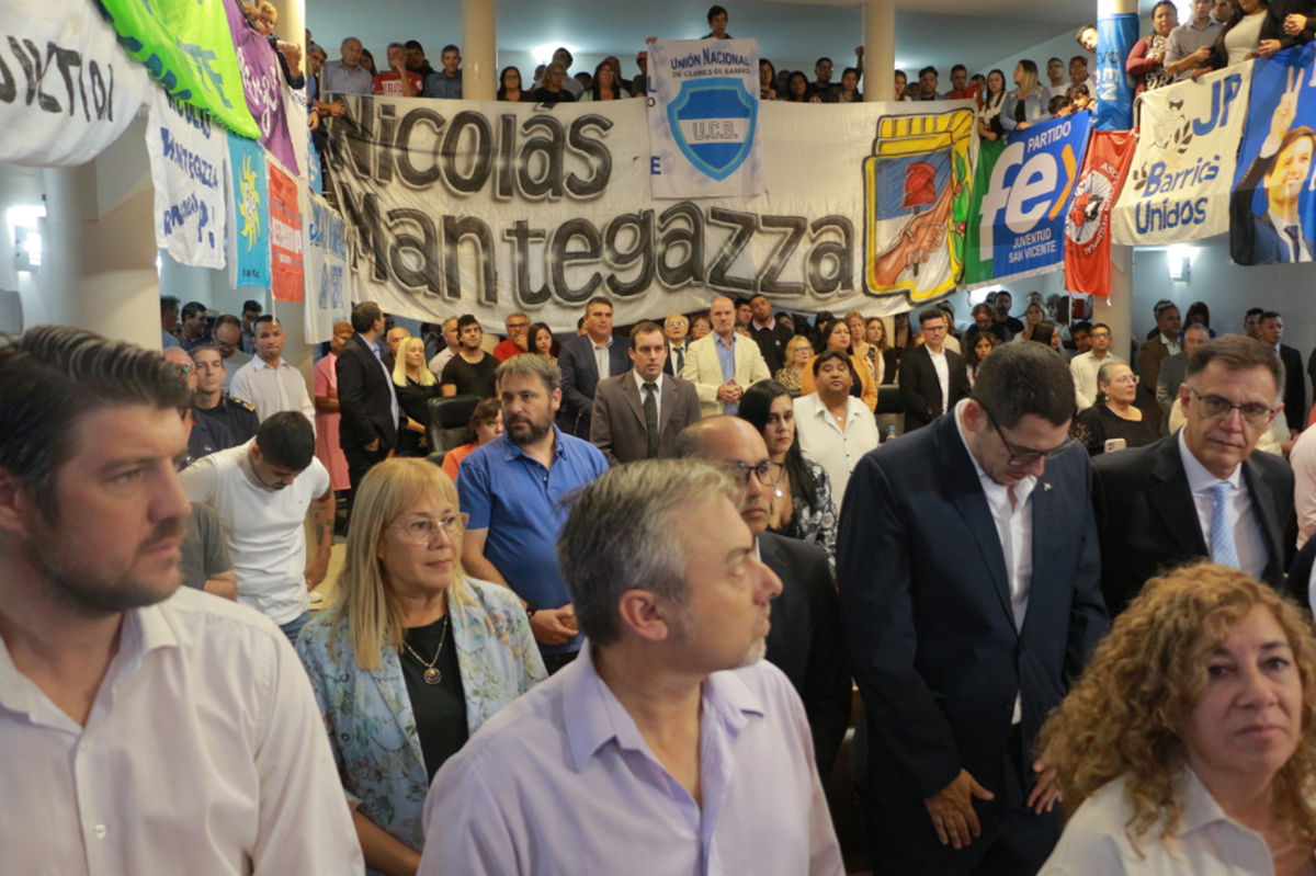 Esta vez no hubo bombos en el recinto del Concejo Deliberante de San Vicente, como suele haber en cada apertura de sesiones.