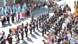 luis guillon celebra el 25 de mayo con desfile, acto y chocolate junto a veteranos de malvinas