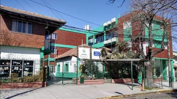 Banfield: un docente fue suspendido tras ser acusado de insultar a alumnos y decir comentarios políticos