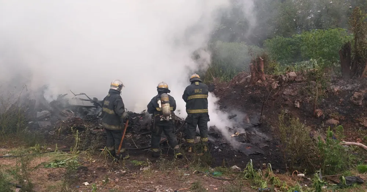 El incendio que afectó a la localidad de Temperley.