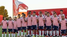 los andes presento la camiseta andina que usara en la temporada 2026